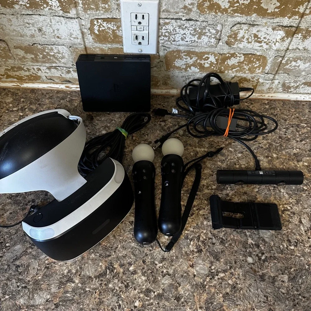 Sony PlayStation VR CUH-ZVR2 Bundle PS4 PS5 Black White Good Condition